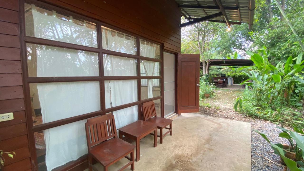Brown House Chiangdao Hostel Chiang Dao Exterior photo