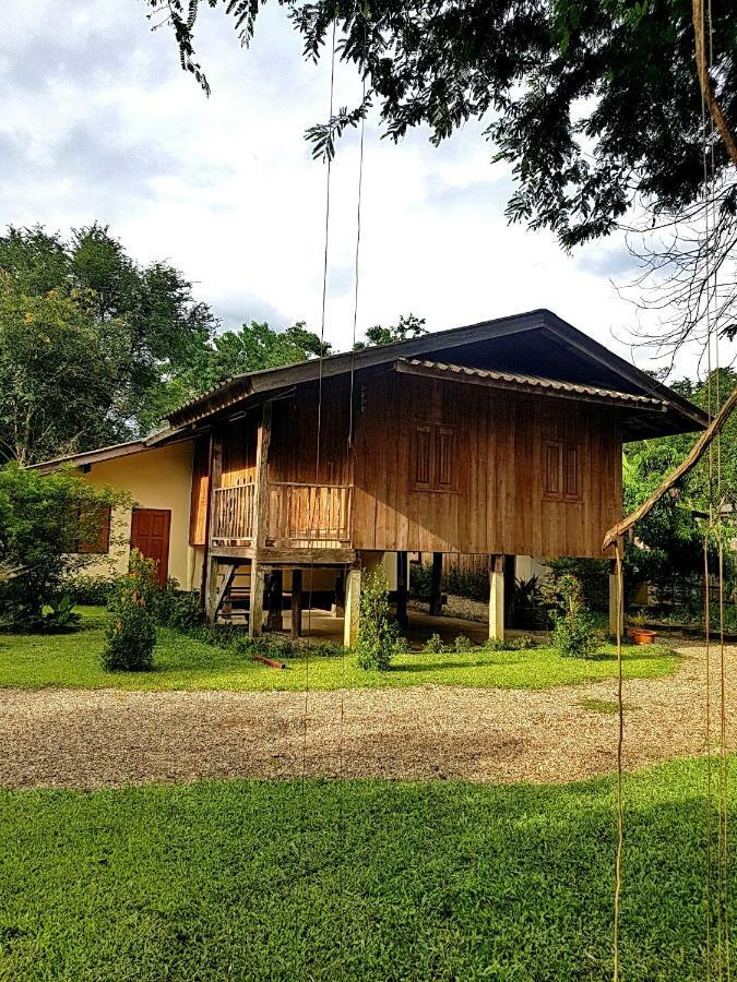 Brown House Chiangdao Hostel Chiang Dao Exterior photo